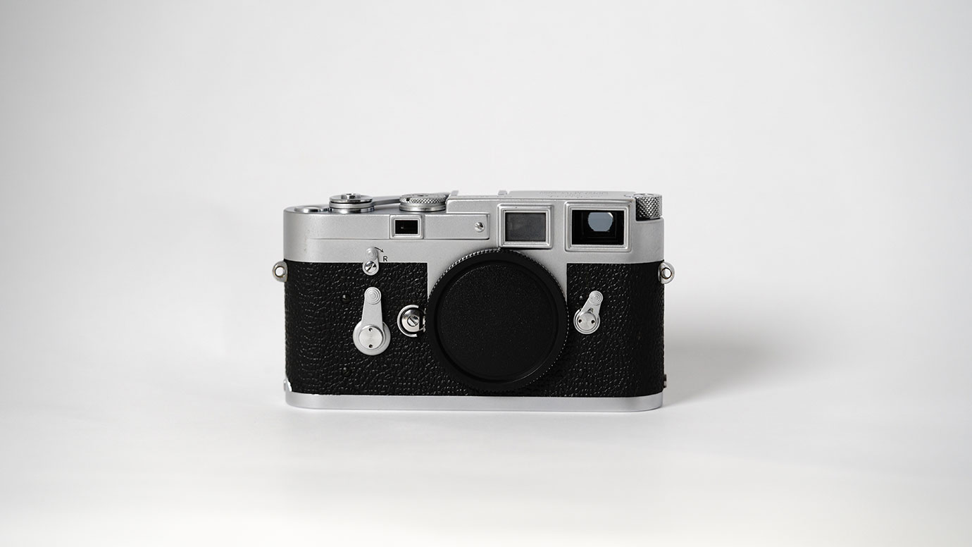 3月1日(金) ヴィンテージカメラオンライン販売会「歴史感じるライカM3