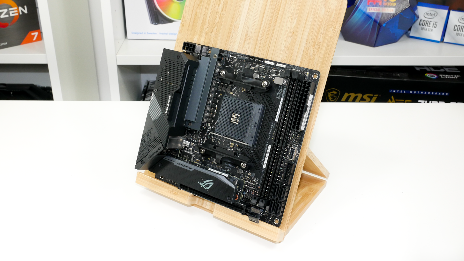 ASUS ROG STRIX B550-I＋Noctuaクーラー ASUS ROG STRIX B550