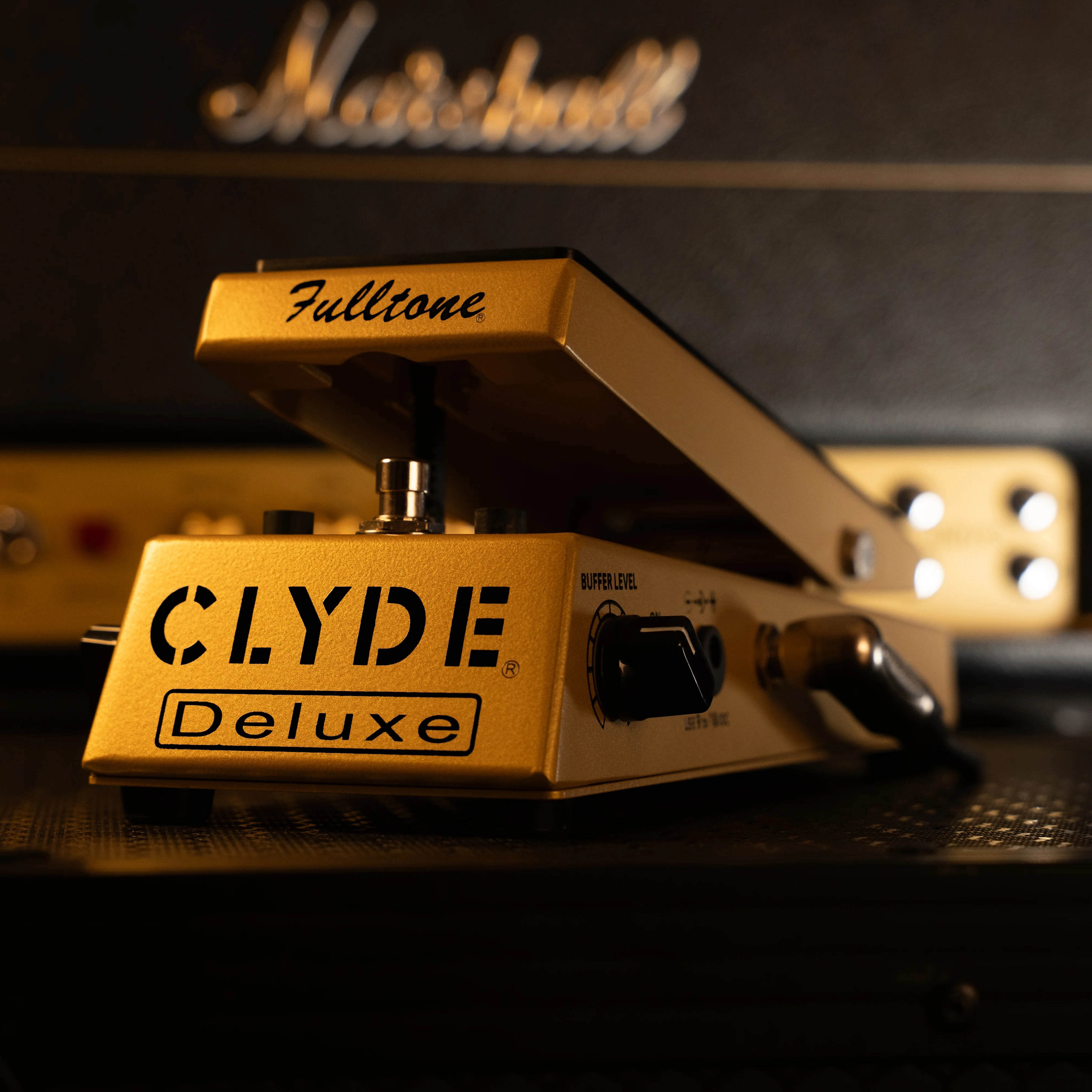 世界限定300台の「Fulltone CLYDE Deluxe Wah LTD GOLD」 | キクタニ