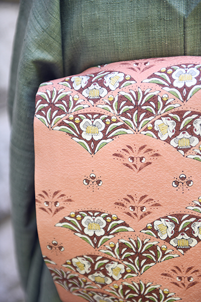 銀座【帯4073】人間国宝 鈴田滋人作 木版更紗 染名古屋帯「茶の花