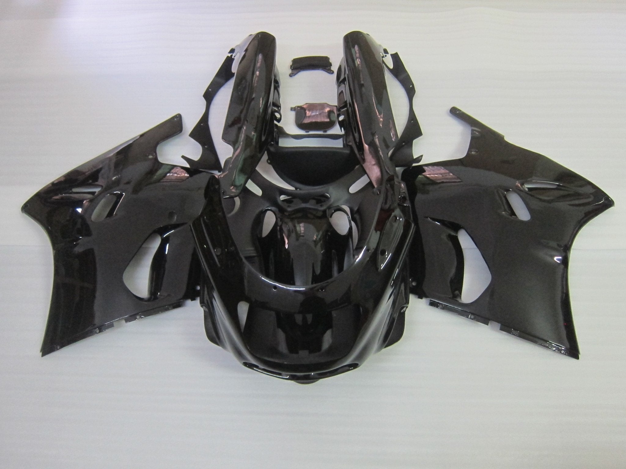 Black Fairings for Kawasaki ZX11 / ZZR1100 (1990-1992) Kings
