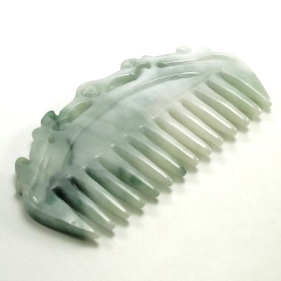 ミャンマー産天然翡翠彫刻＆アクセサリー専門店