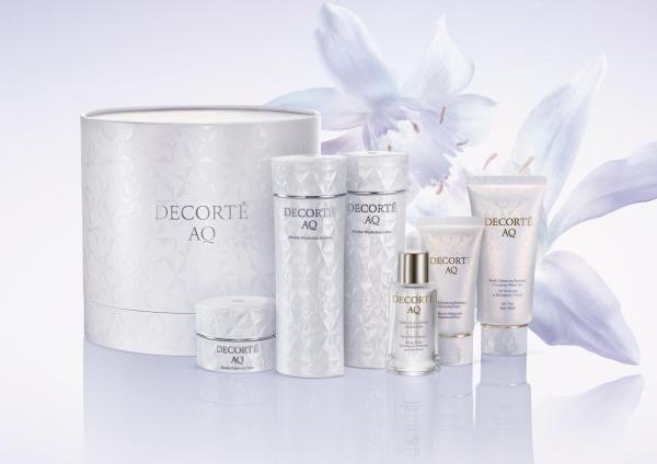 コスメデコルテ AQ ブライト ラディアンス コフレ Ⅱ<2025ホリデー