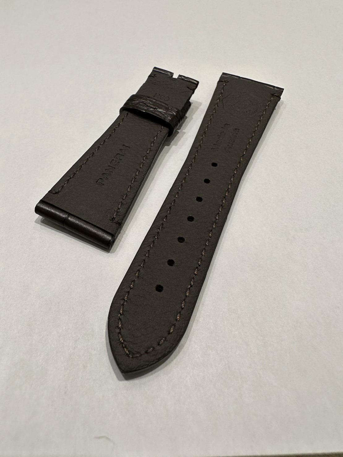 パネライ 】純正ベルト アリゲーターダークブラウン（同色ステッチ
