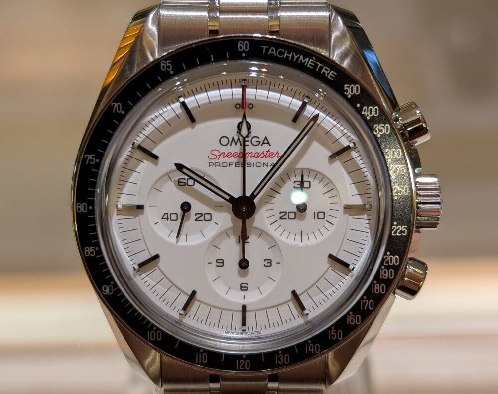 オメガ】話題沸騰！！大注目のホワイトダイヤル（白文字盤）モデルが