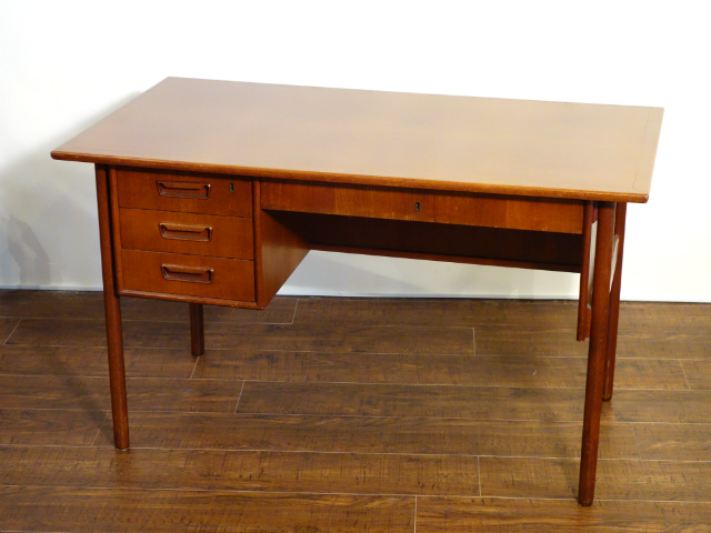 デンマーク チーク材 ヴィンテージ 片袖デスク | 東京世田谷の買取専門