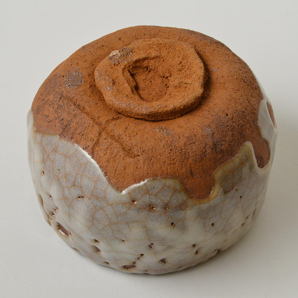 加藤高宏 藤紫志野茶碗 銘「臥竜」 | しぶや黒田陶苑