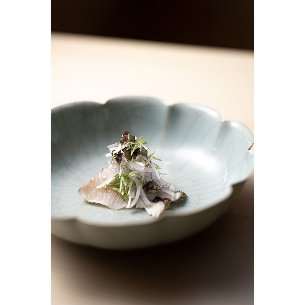 川瀬忍 青磁輪花鉢 | しぶや黒田陶苑