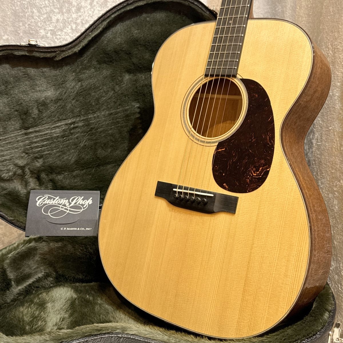 Martin CTM 000-18 Adirondack(VTS)×Premium Grade Mahogany