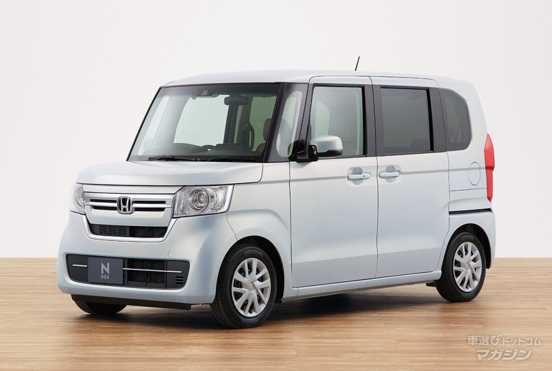 プロ解説】大人気N-BOX。進化の度合いを2代目との比較で解説します