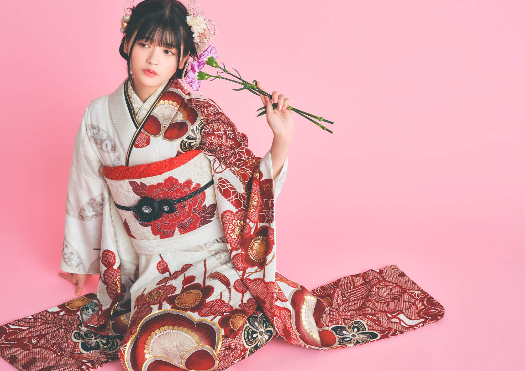 人気TikTokクリエイター景井ひな氏と京都丸紅株式会社が