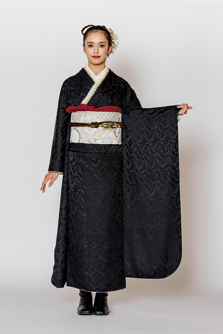 No.1194 【新品振袖/京友禅】【黒】カッコよさを求めるならこれ。黒地