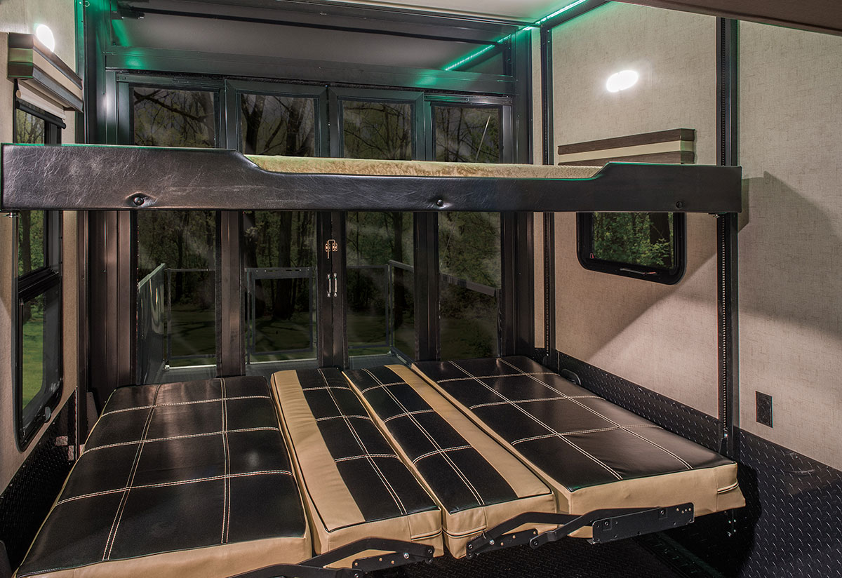 2017 Venom V3411TK Luxury Fifth Wheel Toy Hauler | KZ RV