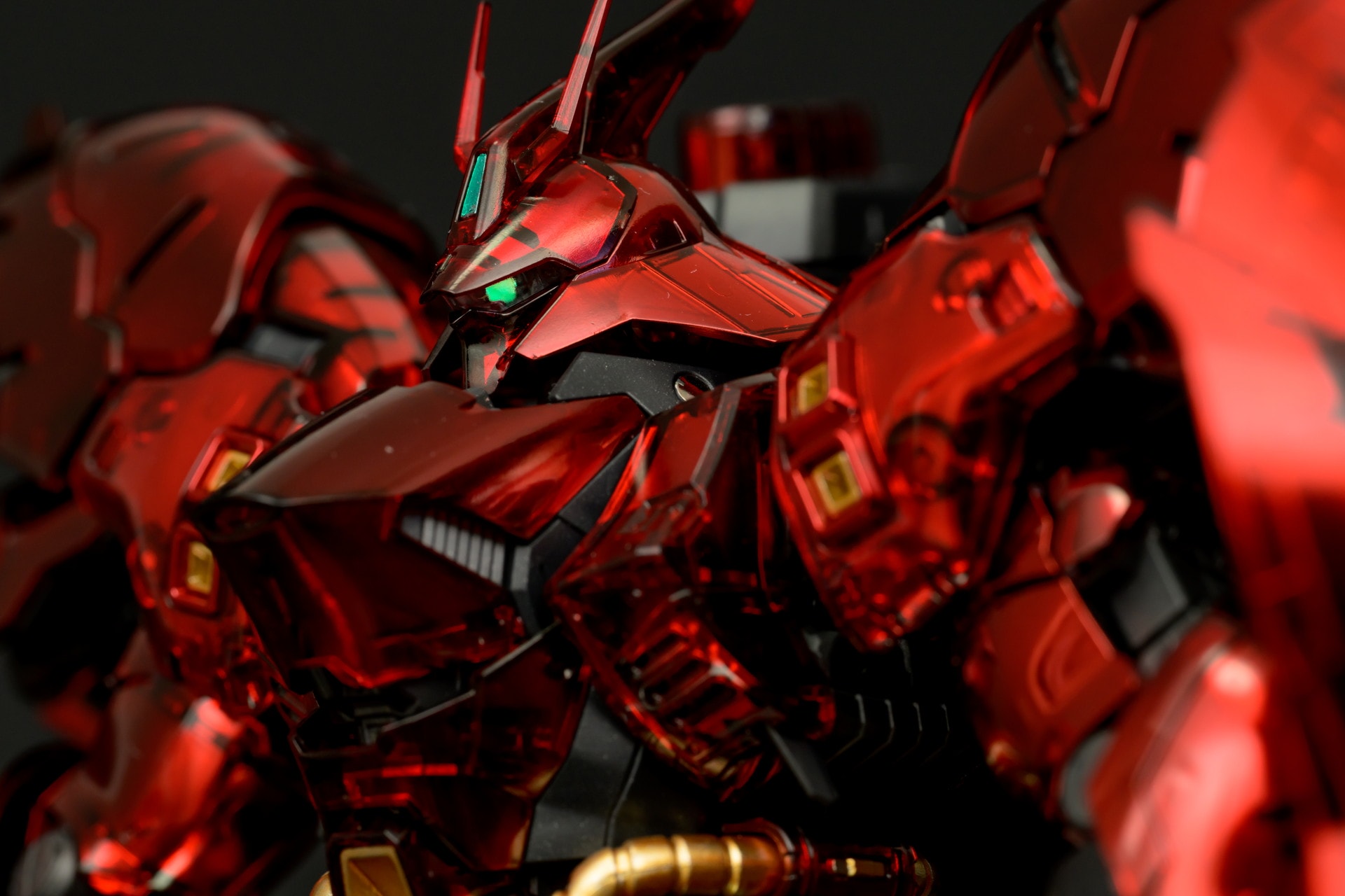 極上の満足感。RG 1/144 サザビー [メカニカルコアメッキ] フォト