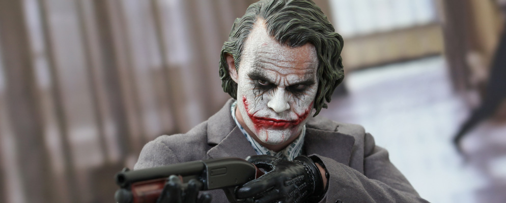 ムービー・マスターピース】『ダークナイト』1／6スケールフィギュア