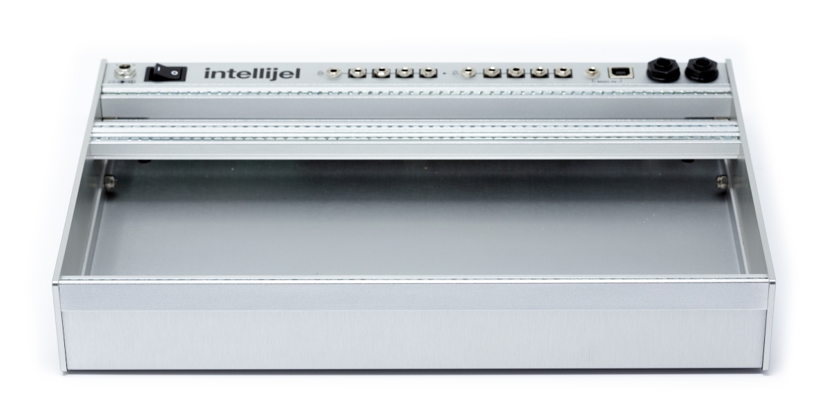 Intellijel Designs 4U Palette Case 62HP Silver