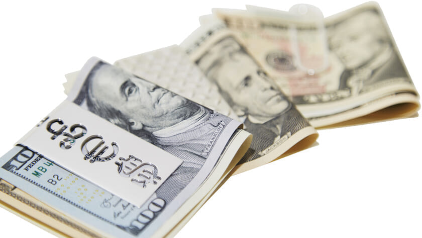 連載「憧れの逸品」No.22 ティファニーのマネークリップで支払いを