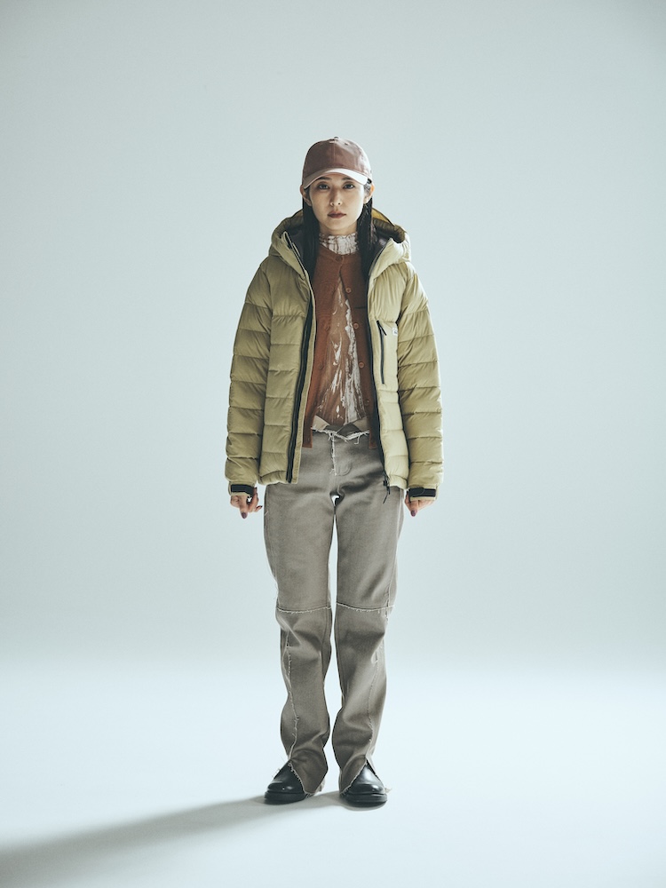 真冬の寒さもどこ吹く風。最強のダウンはナンガ ホワイトレーベルに