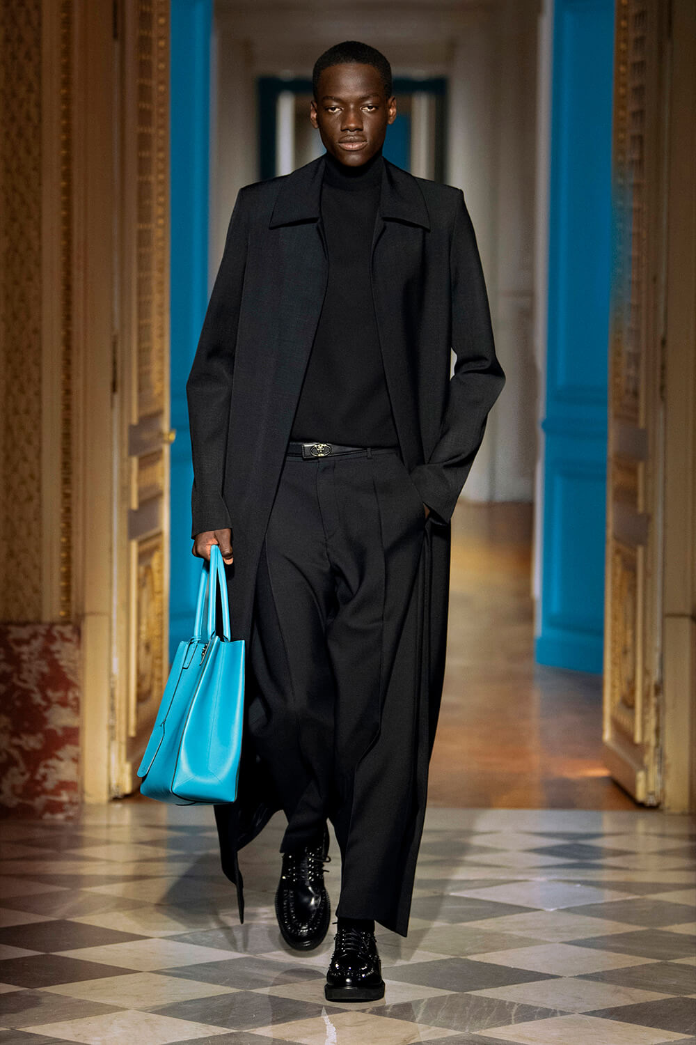 VALENTINO | HOUYHNHNM（フイナム）