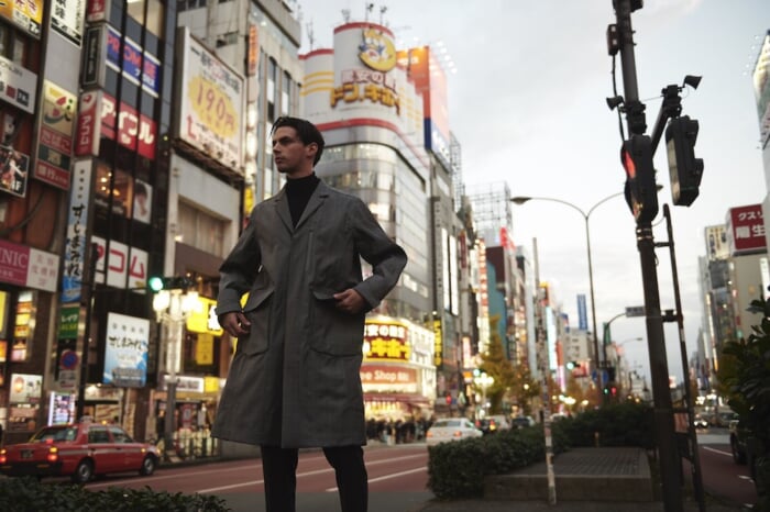 Yosuke Aizawa teams up with Lardini. The collection is elegant and