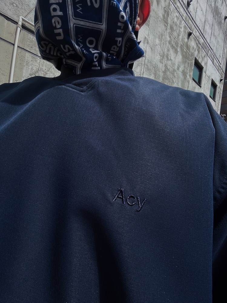 あ！AcyとWAKE.の別注がとびだしてきた！「にげる」は論外。「▶︎買う