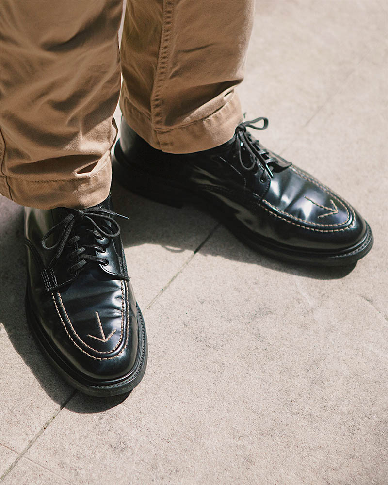 HOAX x SANDERS｜Broad Arrow Apron Derby｜HOAX