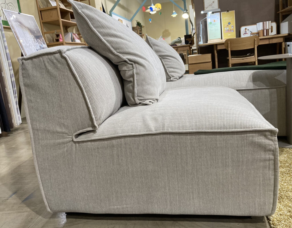 ふんわり、もっちり包み込まれるソファ『MITON』入荷しました！ – HOME SIC