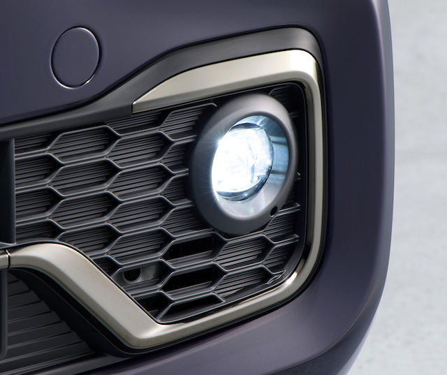 N箱】N-BOX CUSTOMの一部にLEDフォグを設定、N-BOXファッション