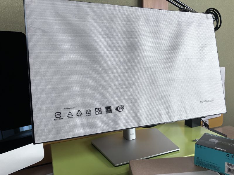 DELLモニターU2723QX | ITっぽい事やってイキってみた件。