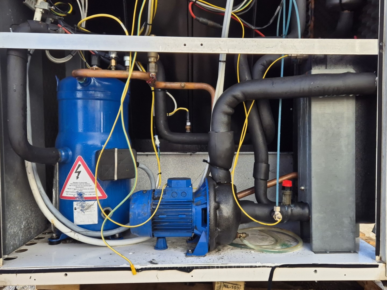 Used Clivet WSAN-XIN 161 air-cooled chiller R410A | HOS BV