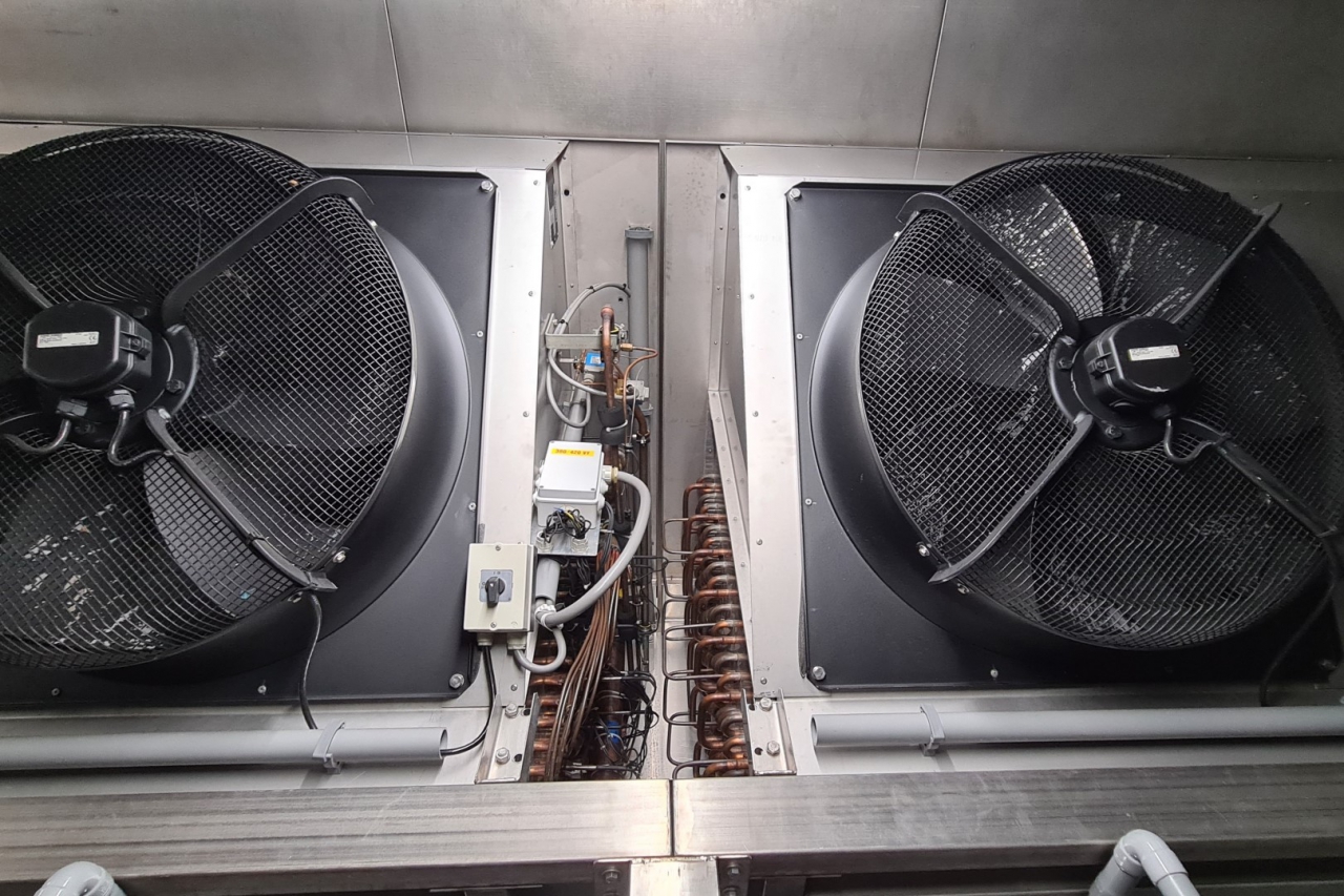 Koma Multi-deck KMD-4-240-1500 Z-profile freezer | HOS BV