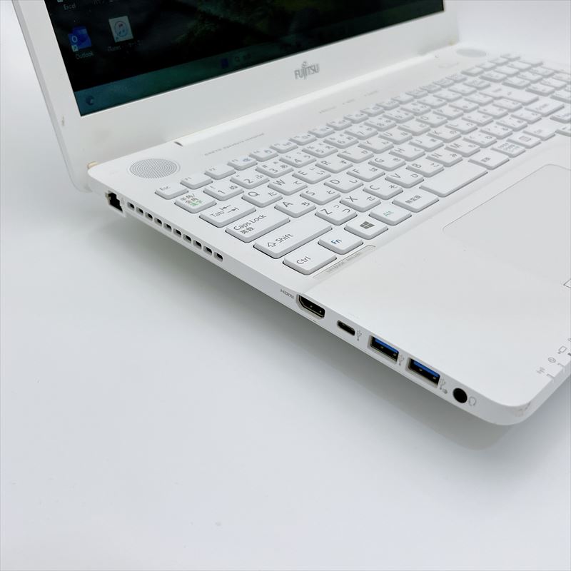 富士通 ノートパソコン LIFEBOOK AH42/B1 / Celeron 3865U / メモリ8GB