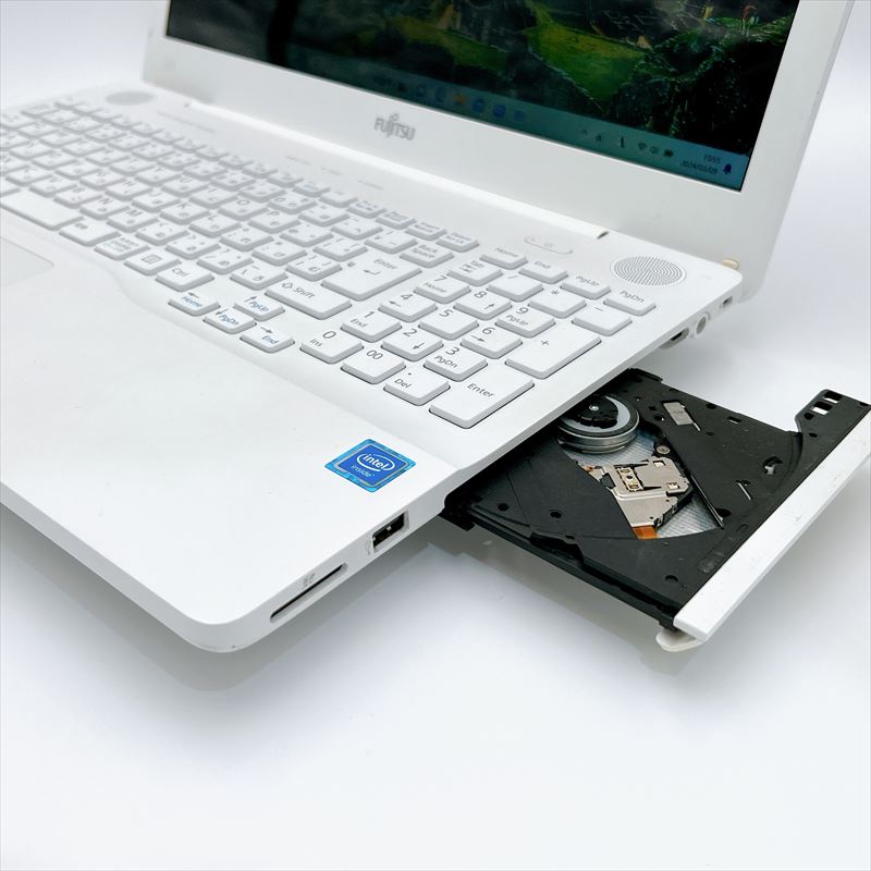 富士通 ノートパソコン LIFEBOOK AH42/B1 / Celeron 3865U / メモリ8GB