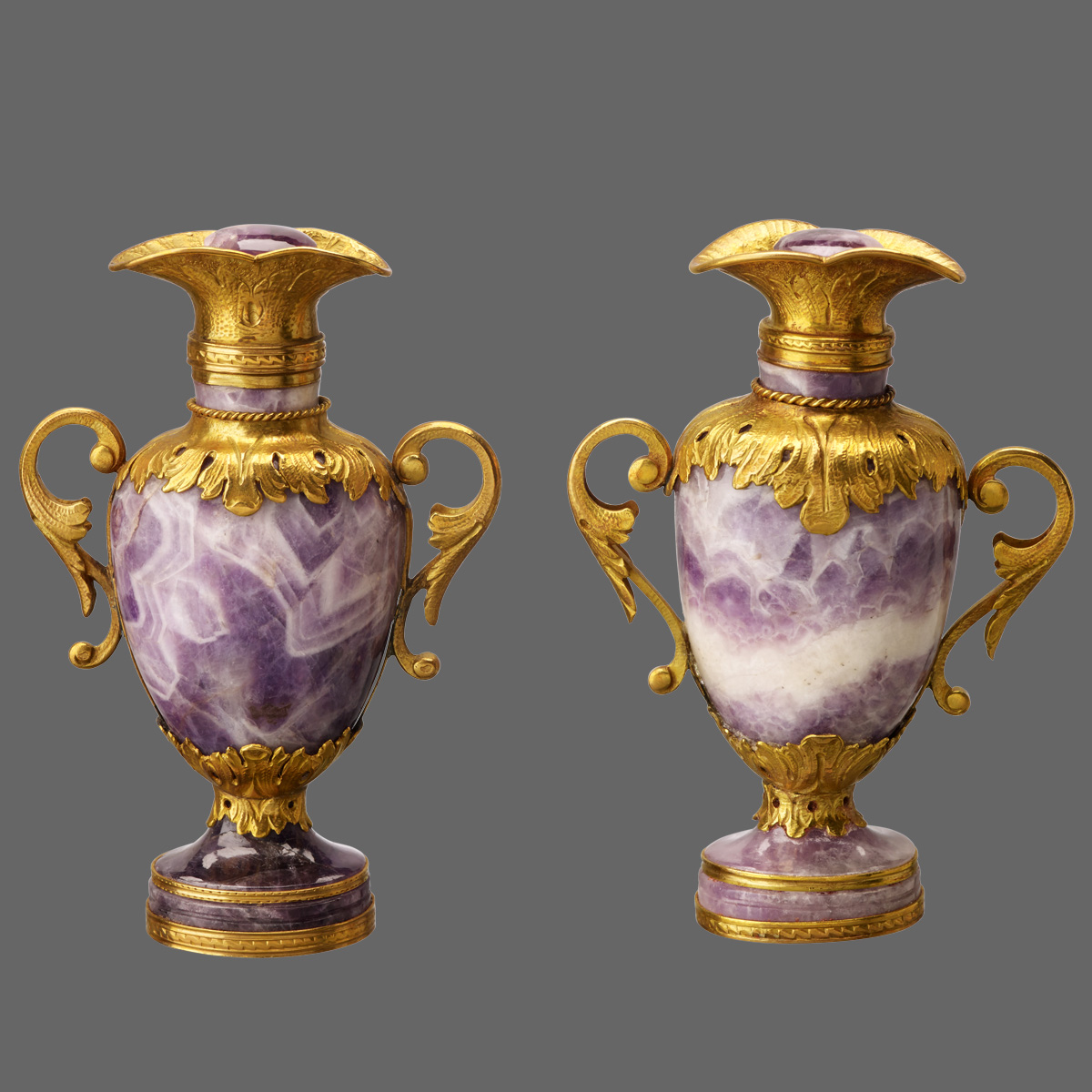 展示作品の御紹介:アメシスト双耳香水瓶一対 | 箱根ガラスの森美術館