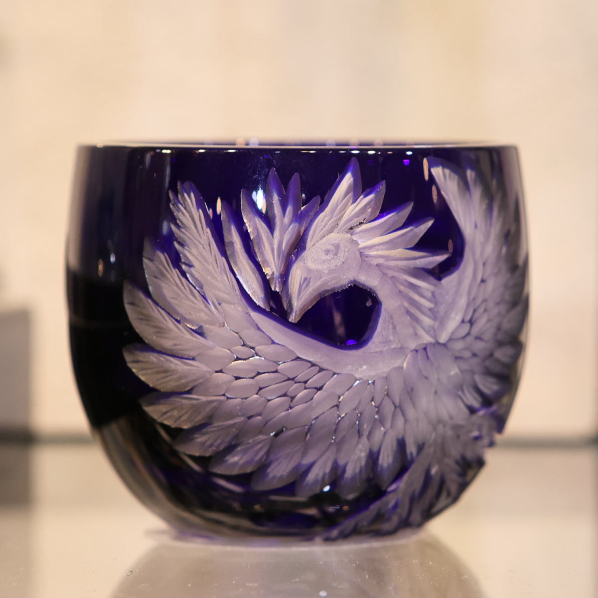 江戸花切子 ぐい呑み「情熱」 | 箱根ガラスの森美術館 ブログ