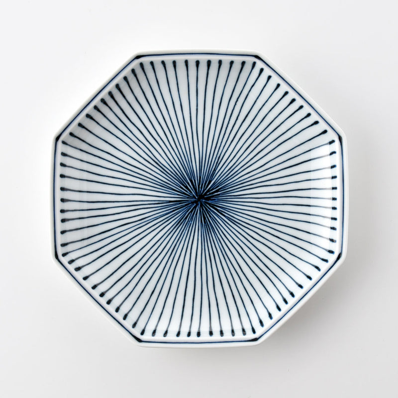 染付地紋 八角盛皿 十草 | 白山陶器直営オンラインストア