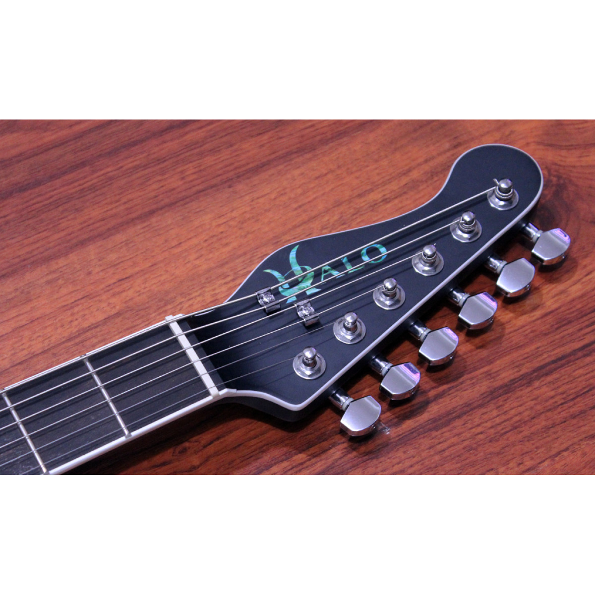 New Tele-Style Baritone w/Evertune Bridge - Halo Guitars