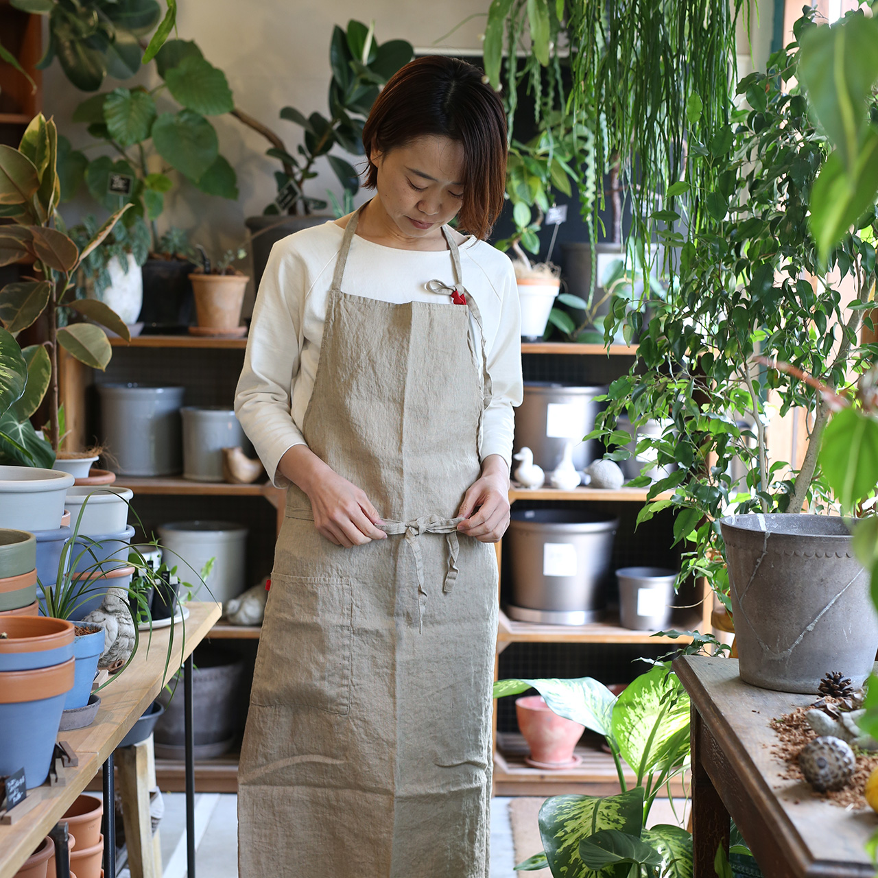 リネンエプロン マノン［ストロー］ | アトリエ華もみじ