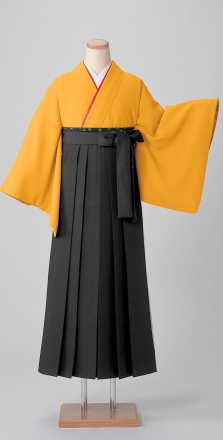 レンタル袴&着物 「山吹色 卒業衣装用色無地」&「黒 無地」 | 先生に