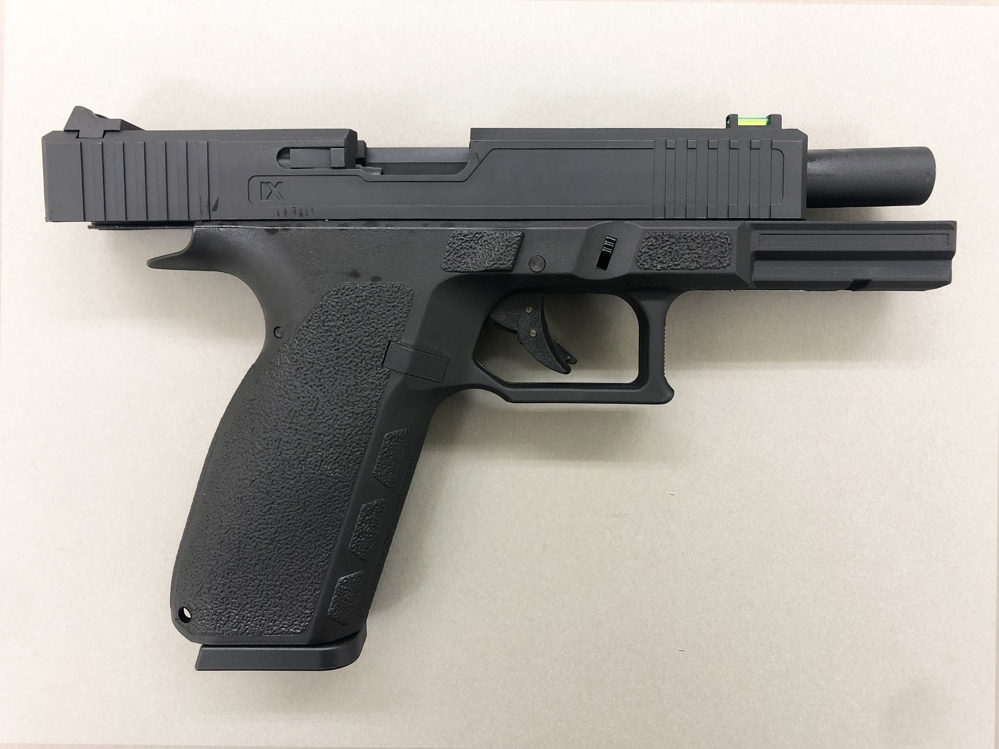 CARBON8（カーボネイト） ストライカー9S co2ブローバック レビュー