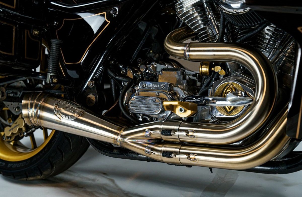 ハーレーの攻撃力UPっ！！SAWICKI SPEED SHOPから存在感抜群の新たな