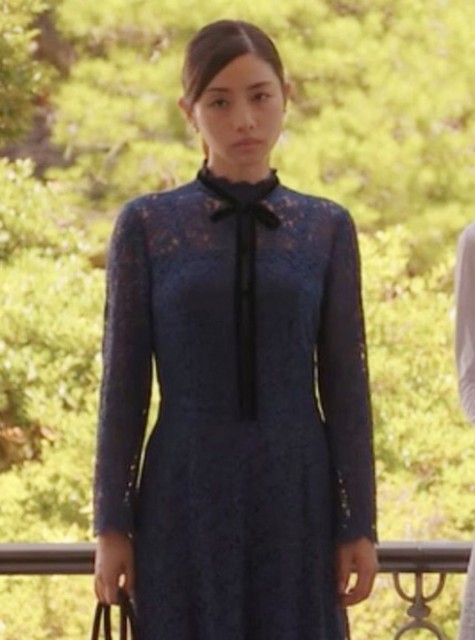 大人気!!石原さとみさんドラマ着用で話題のCELFORD!!まだ予約できます