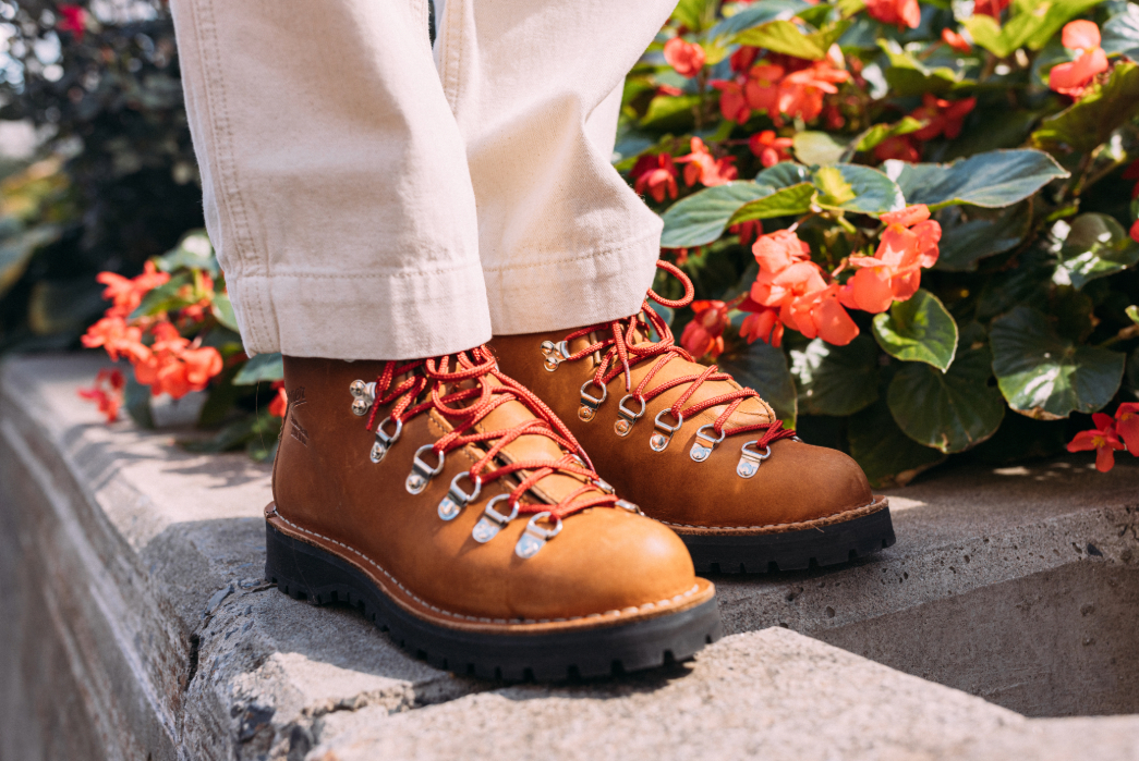 Hiking Heritage - A Closer Look the Danner Light & Mountain Light