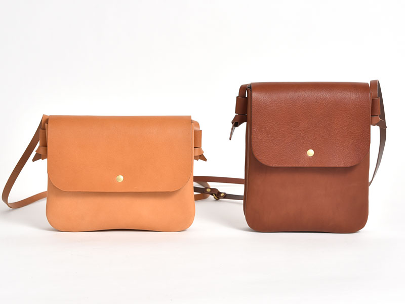 大人から子どもまで使える2部屋サコッシュ / 革鞄のHERZ(ヘルツ)公式通販