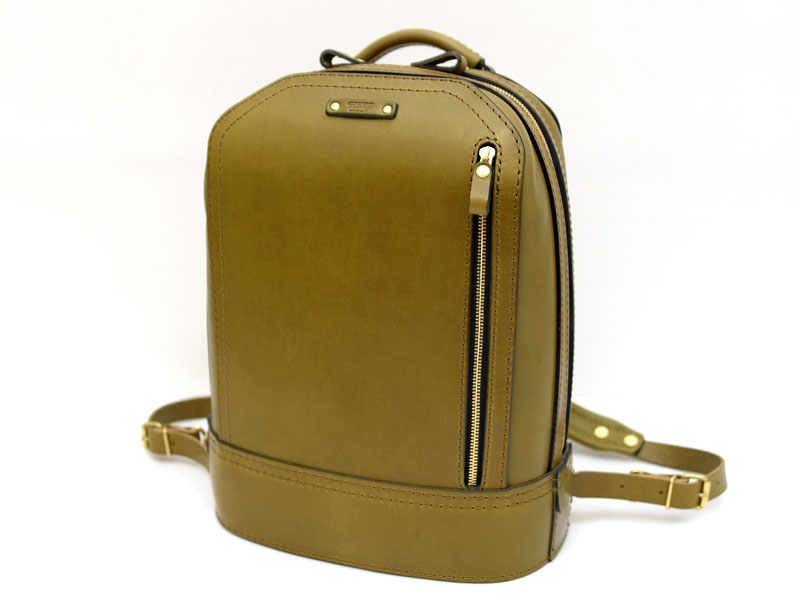 ビジネスリュックとしてもおすすめのA4ファイル対応のビートルリュック