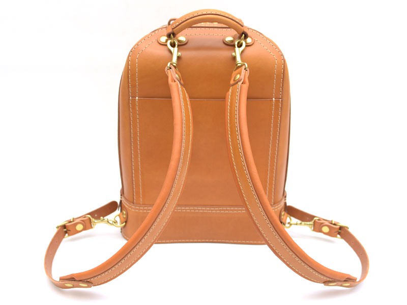 ビジネスリュックとしてもおすすめのA4ファイル対応のビートルリュック