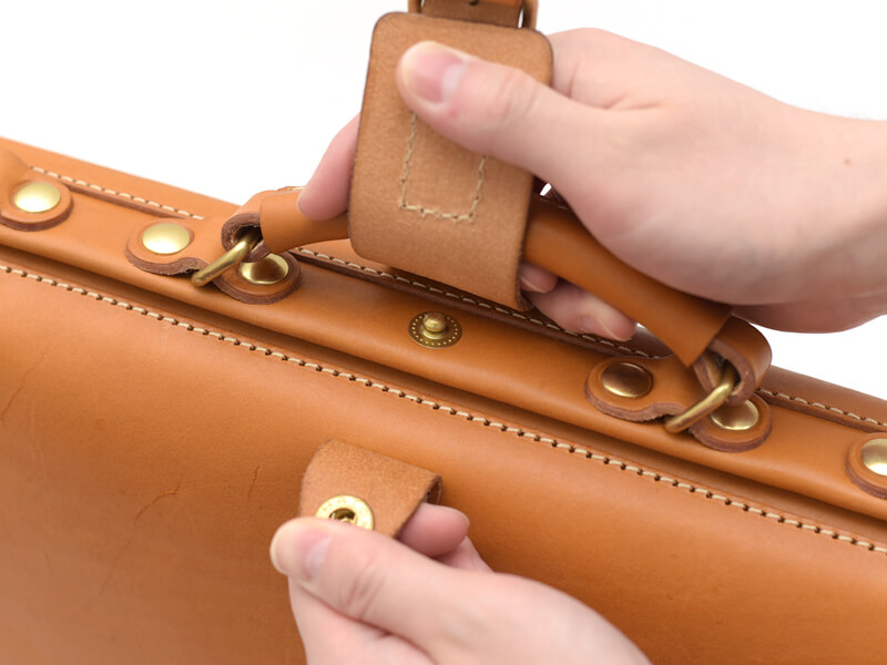 ソフトダレスはヘルツで大人気のビジネスバッグ / 革鞄のHERZ(ヘルツ