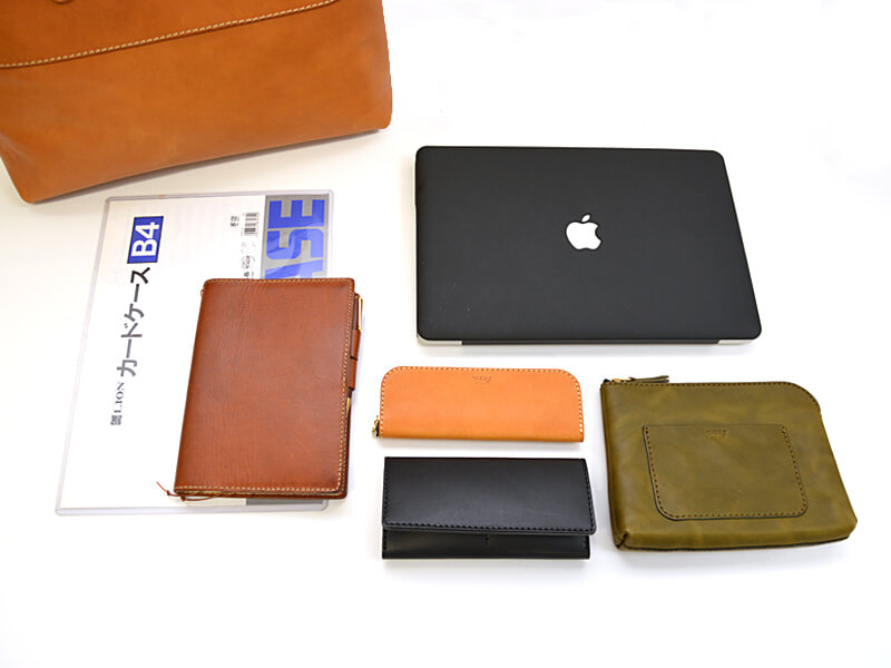 ハードとソフト革コンビの2本手ファスナービジネスバッグ / 革鞄のHERZ