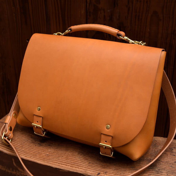 ビジネスバッグとしても使える本革3way仕様のナレッジバッグ / 革鞄の