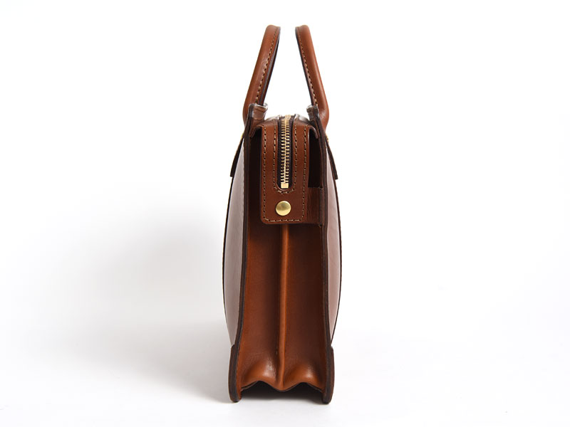 仕切り付きで二部屋構造のハードレザー二本手ビジネスバッグ / 革鞄の